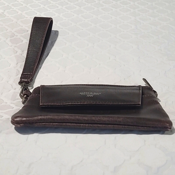Matt & Nat Brown Vegan Leather Wristlet Wallet - Picture 3 of 9